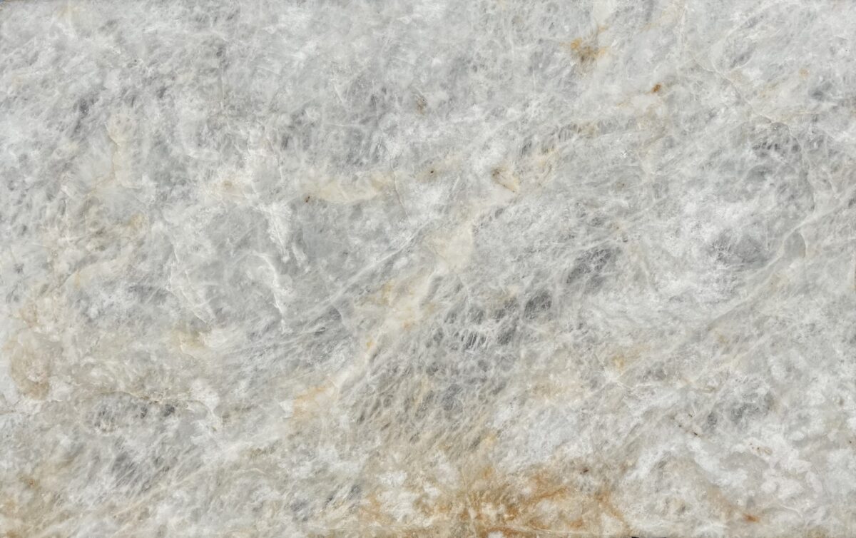 Tranche de cristal de roche blanc, quartz naturel en dalle