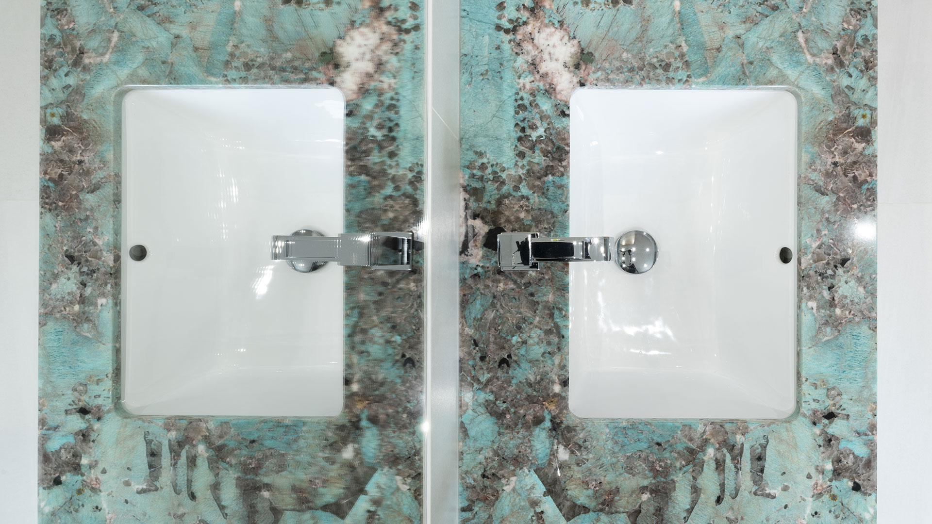 Amazonite extra en finition polie – Lavica Pearl en finition satinée