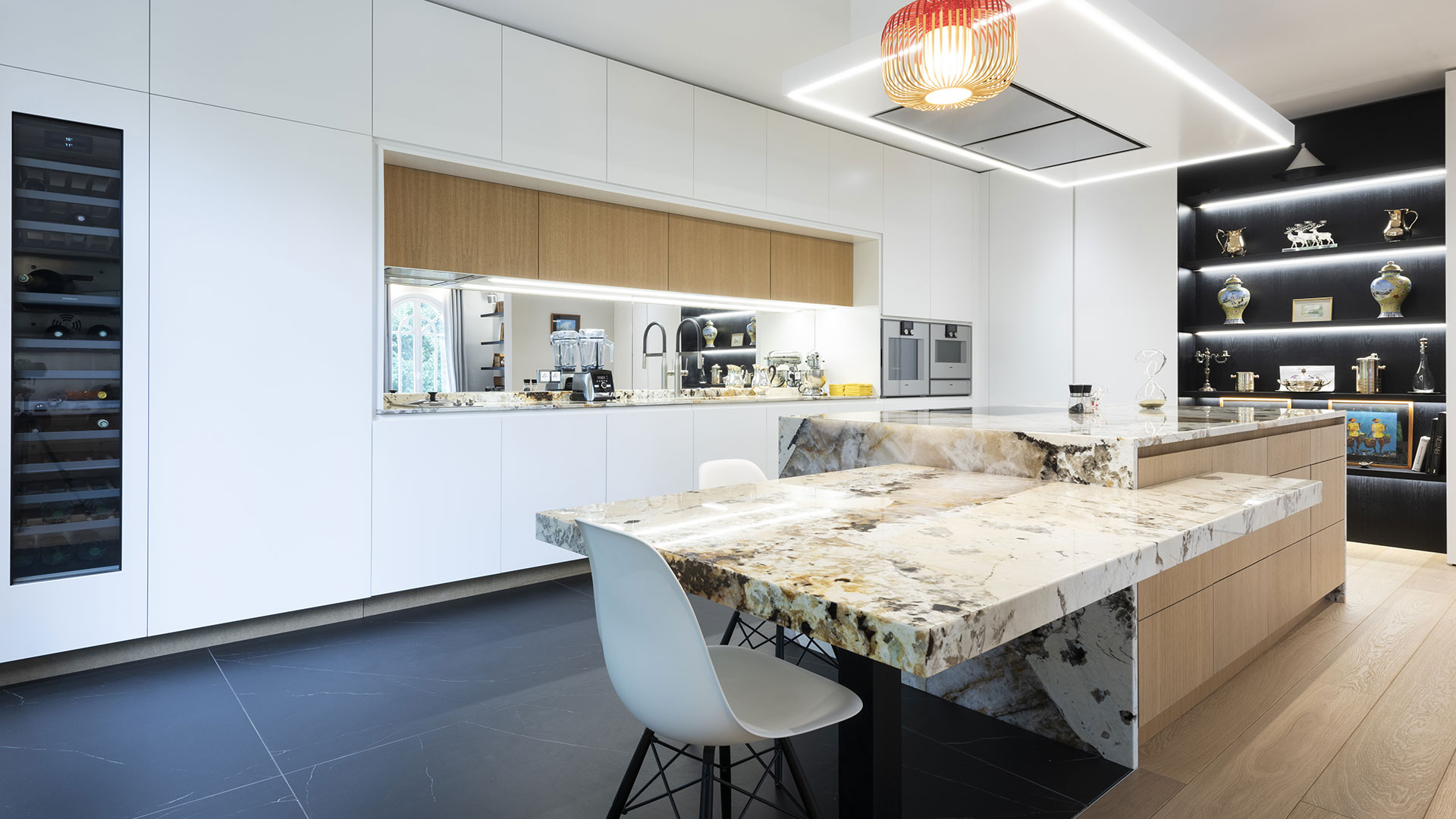 Table, Ilot et Plan de cuisine en Patagonia Extra – Table en Calacata Oro