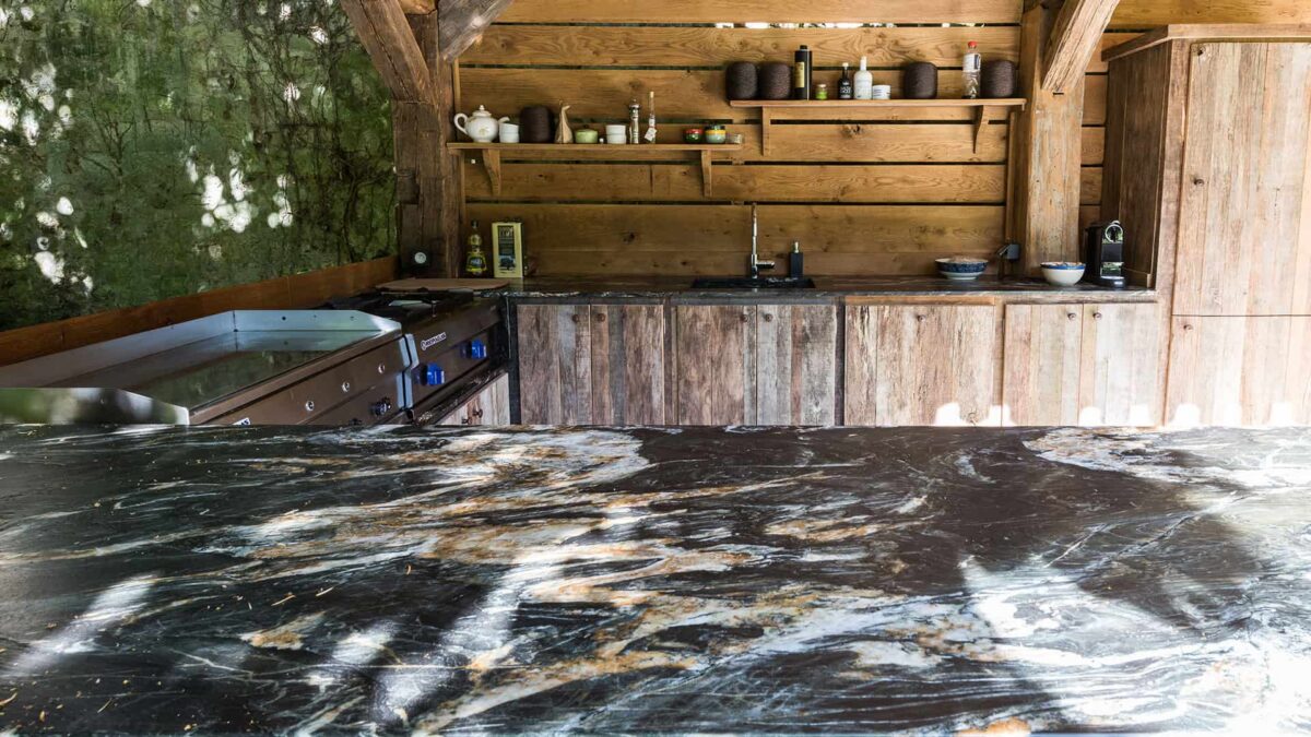 Cuisine avec plan en granit Black Fusion du Brésil
