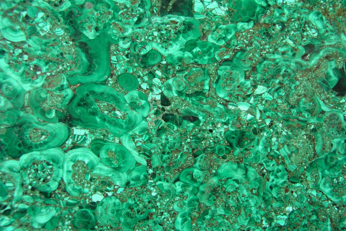 Texture de malachite verte polie en gros plan