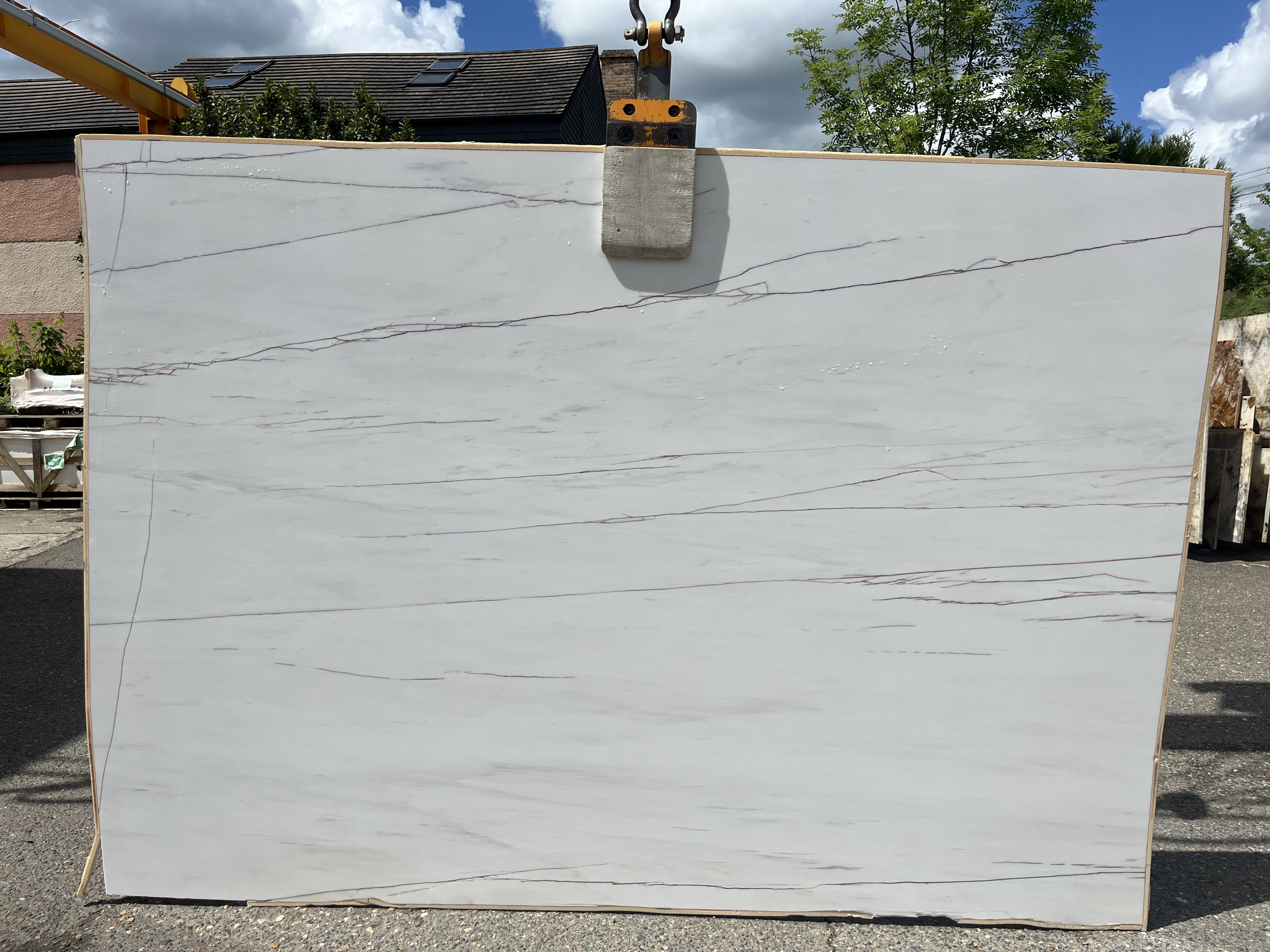 SAHARA BLANC livre ouvert