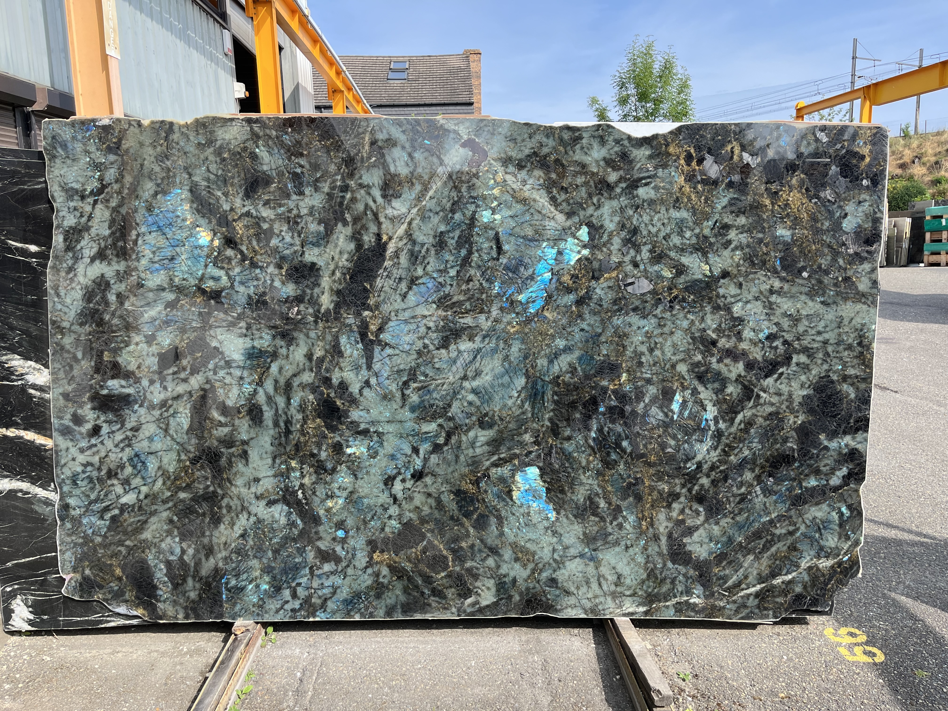 LABRADORITE LEMURIAN BLUE TOP Block M082681