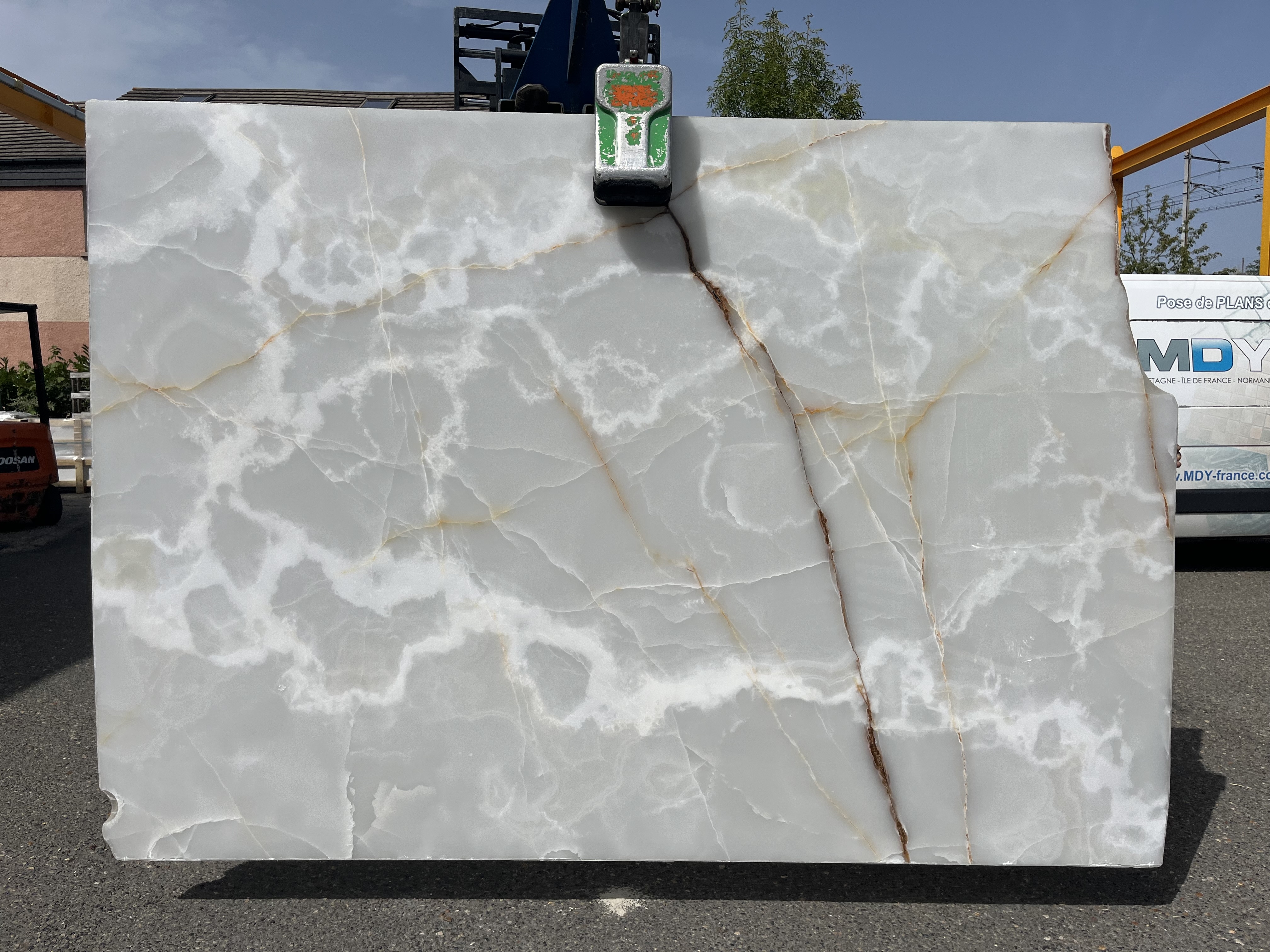 ONYX White du Pakistan